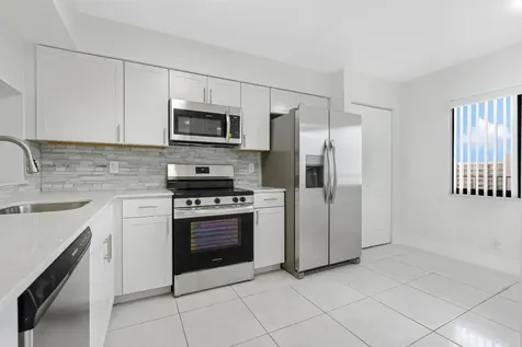2200 S Cypress Bend Drive Pompano Beach FL 33069