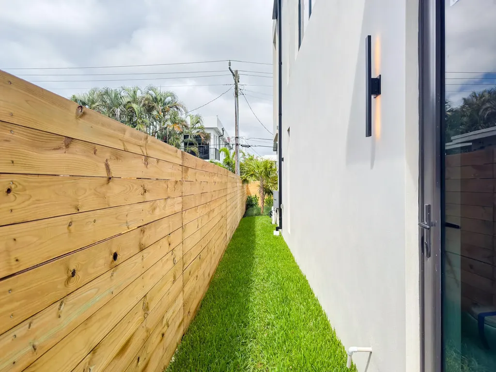 1319 NE 14th Avenue Fort Lauderdale FL 33316