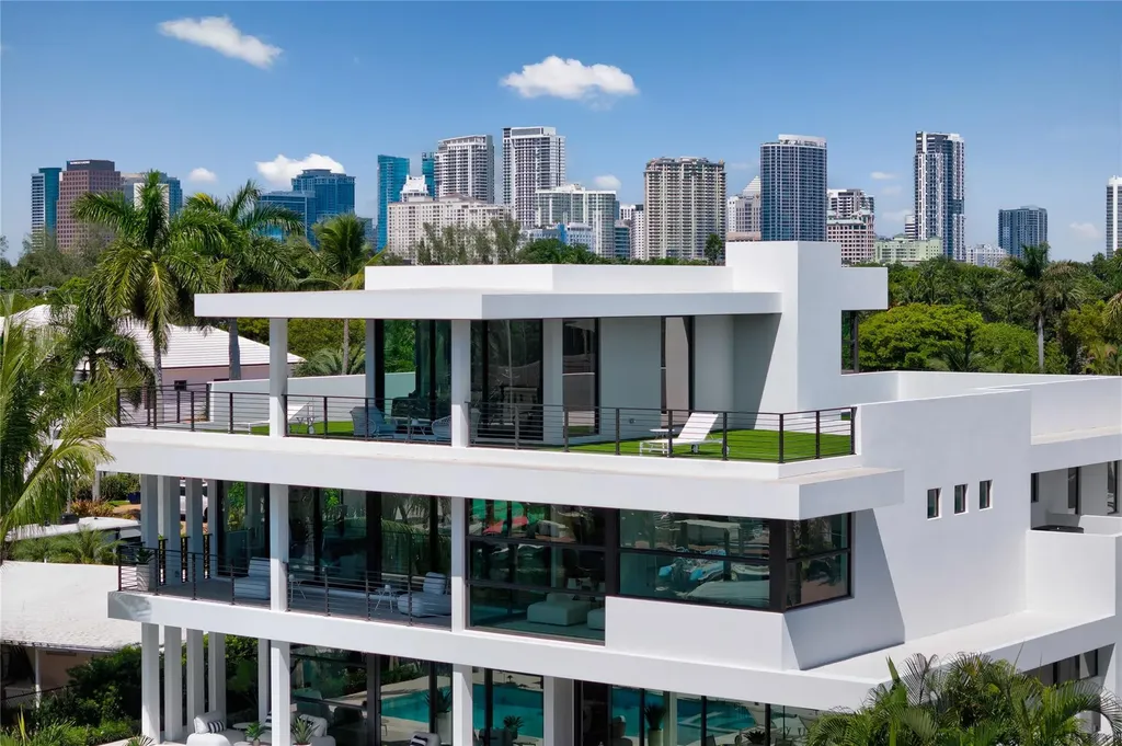 1500 SE 14th Street Fort Lauderdale FL 33316