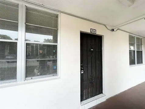 2650 NW 49th Avenue Lauderdale Lakes FL 33313