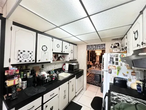 2650 NW 49th Avenue Lauderdale Lakes FL 33313