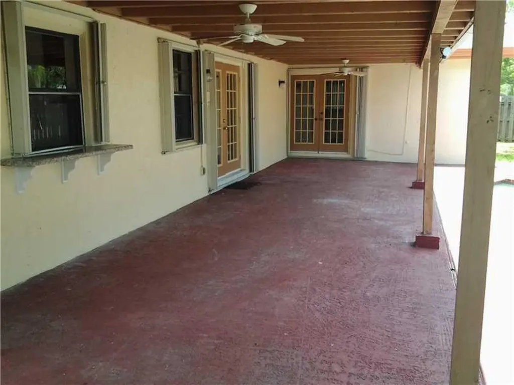 9620 NW 42nd Court Sunrise FL 33351