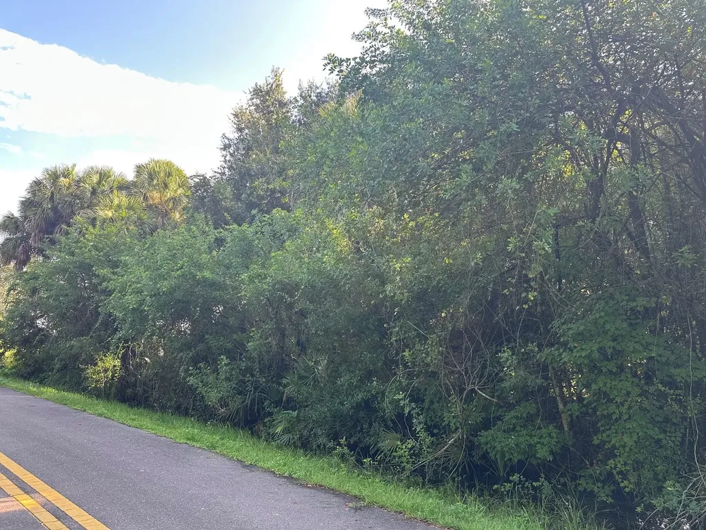 3926 NW 38th Avenue Okeechobee FL 34972