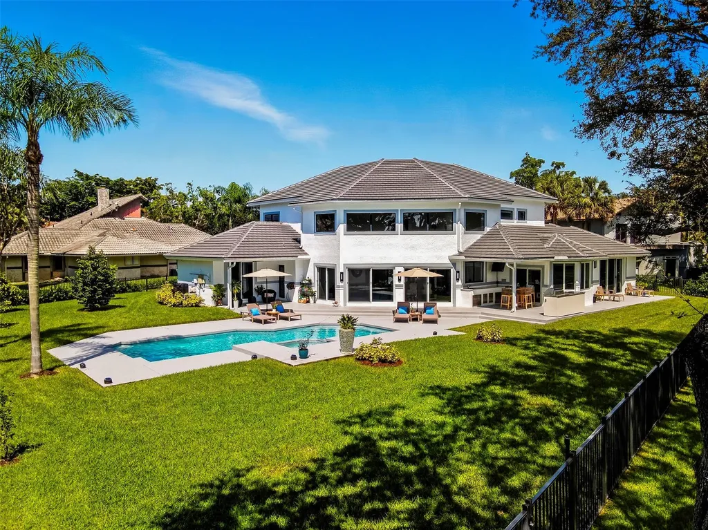 10038 Vestal Place Coral Springs FL 33071