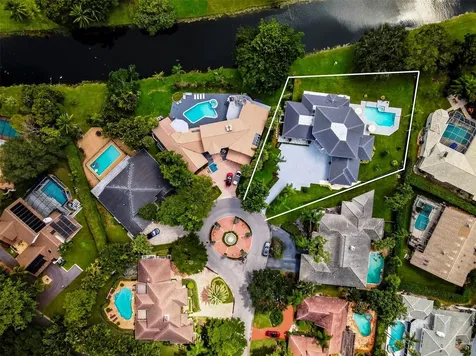 10038 Vestal Place Coral Springs FL 33071