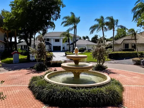 10038 Vestal Place Coral Springs FL 33071
