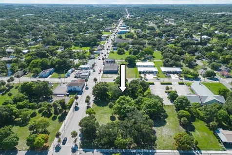 N 9th Street Fort Pierce FL 34950