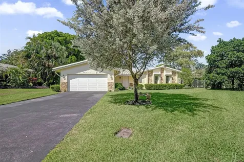8845 NW 29th Place Coral Springs FL 33065