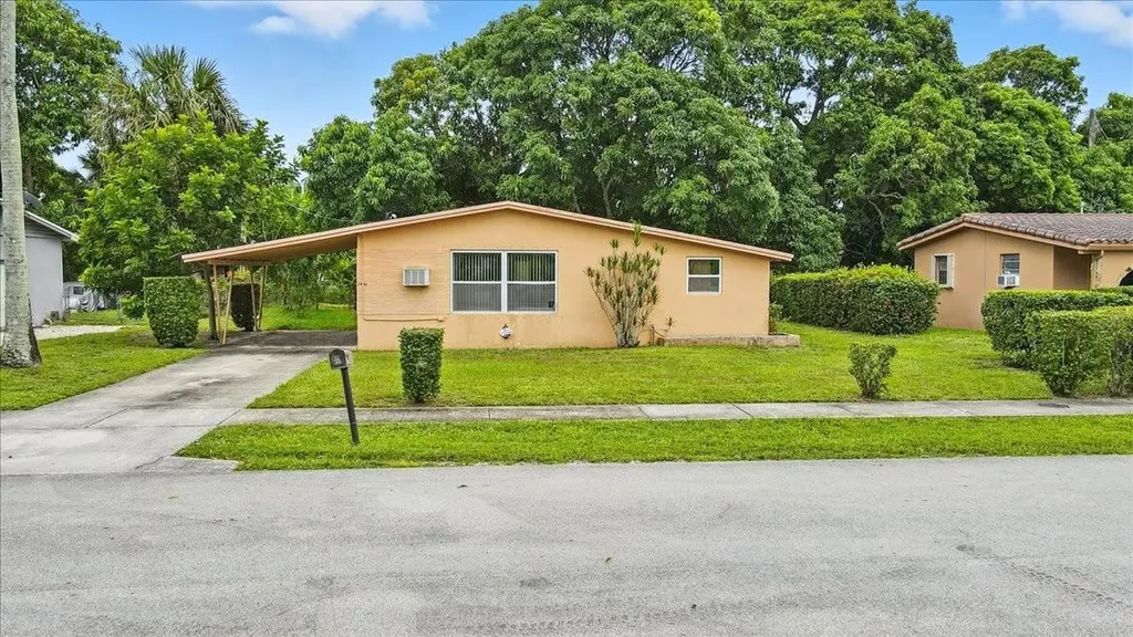3470 NW 4th Street Lauderhill FL 33311