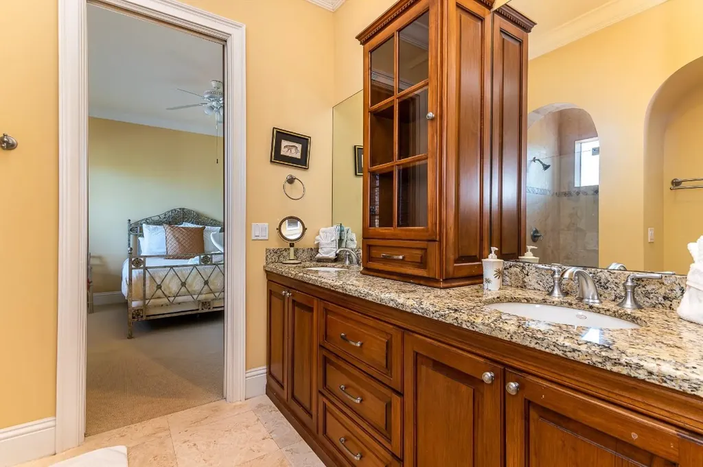 580 Admirals Way Delray Beach FL 33483