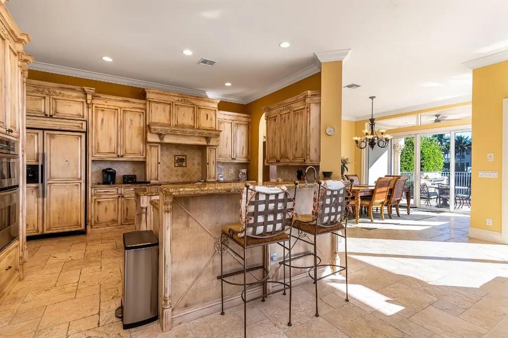 580 Admirals Way Delray Beach FL 33483