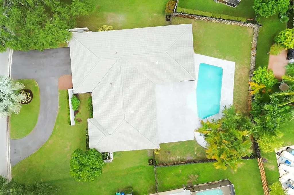 2014 NW 102nd Terrace Coral Springs FL 33071