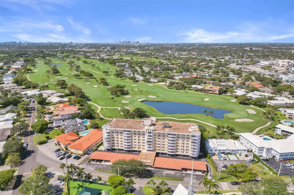 2500 NE 48th Lane Fort Lauderdale FL 33308