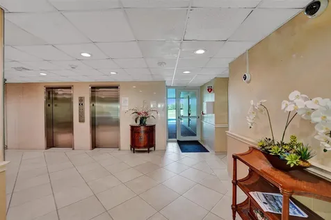 2500 NE 48th Lane Fort Lauderdale FL 33308