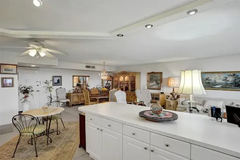 2500 NE 48th Lane Fort Lauderdale FL 33308
