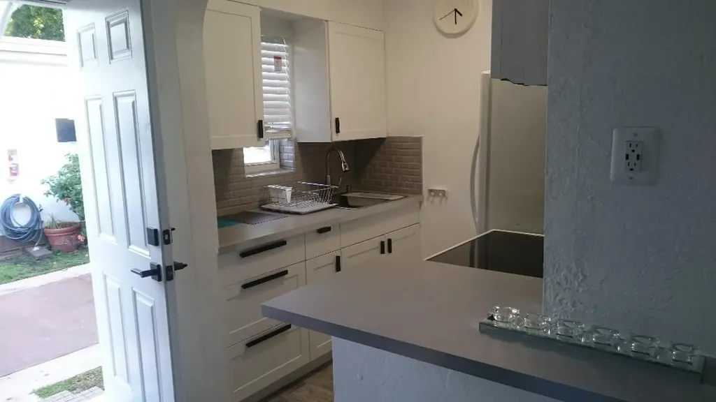1933 Dewey Street Hollywood FL 33020