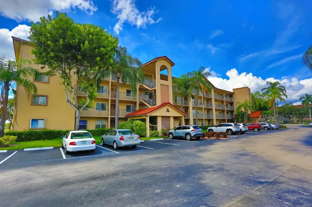 13001 SW 11th Court Hollywood FL 33027