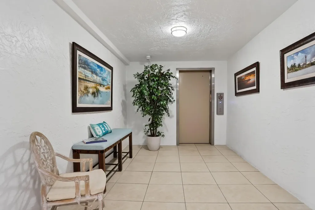 330 SE 20 Avenue Deerfield Beach FL 33441