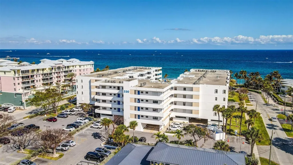 330 SE 20 Avenue Deerfield Beach FL 33441