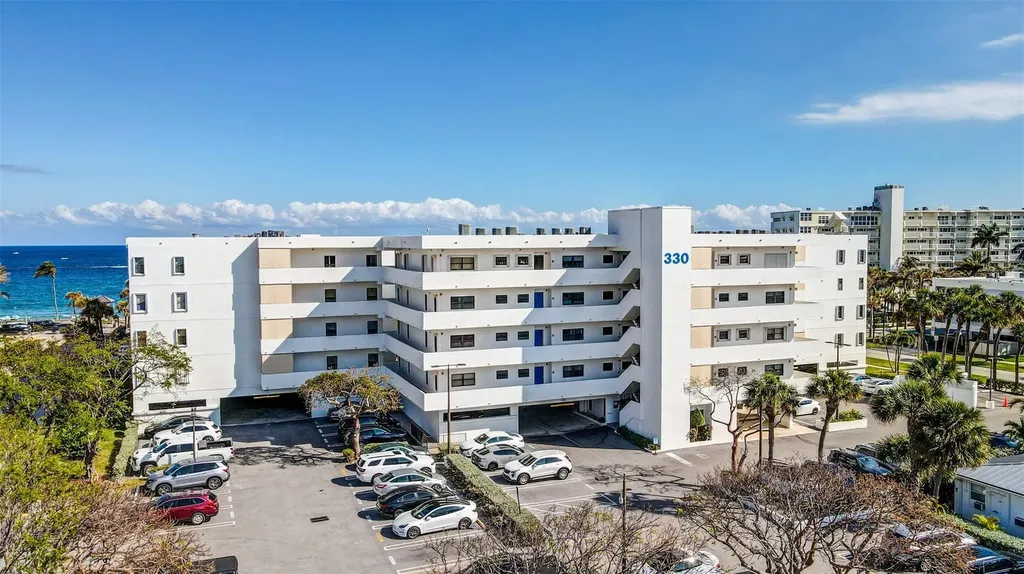 330 SE 20 Avenue Deerfield Beach FL 33441