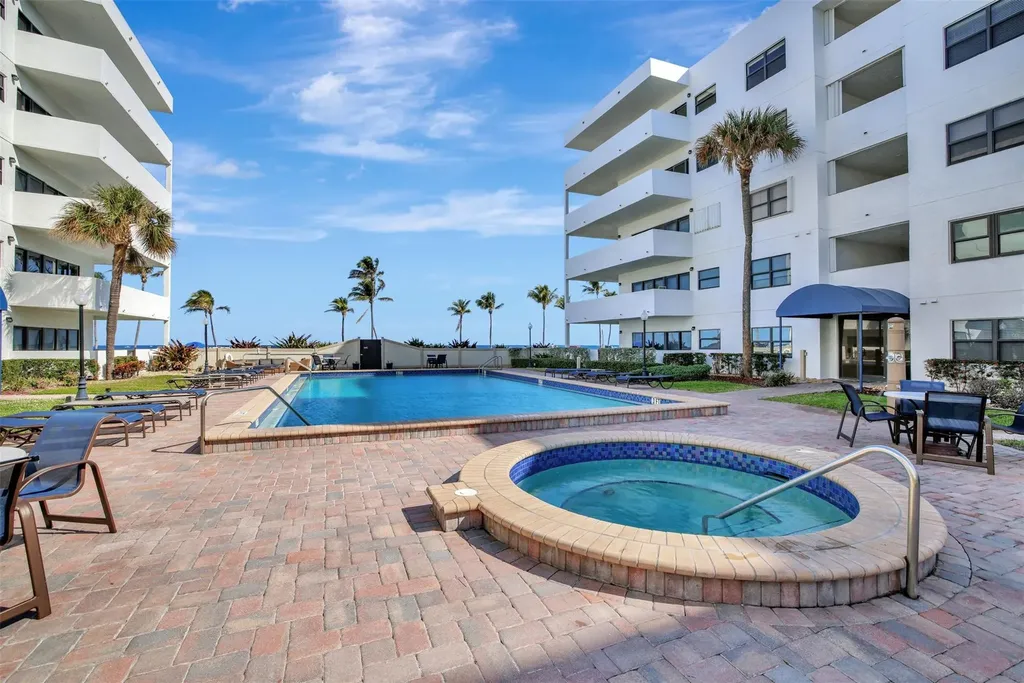 330 SE 20 Avenue Deerfield Beach FL 33441