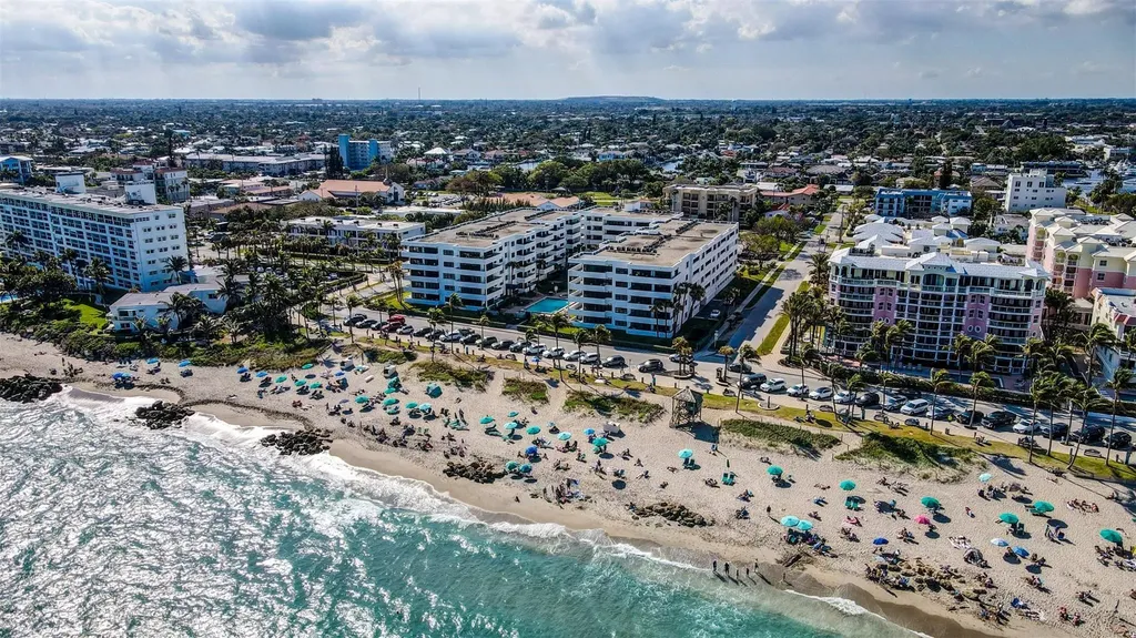 330 SE 20 Avenue Deerfield Beach FL 33441