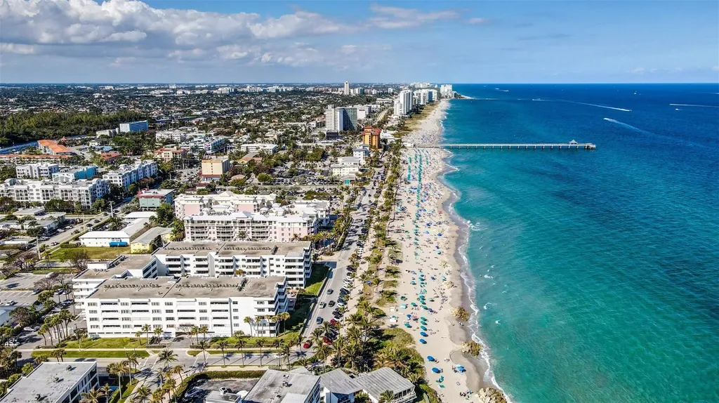 330 SE 20 Avenue Deerfield Beach FL 33441