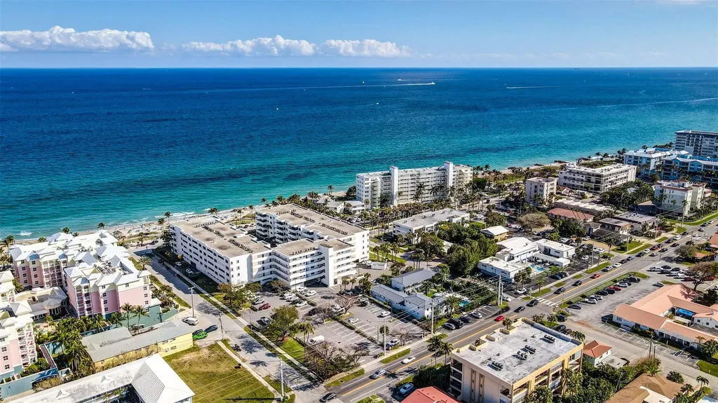 330 SE 20 Avenue Deerfield Beach FL 33441