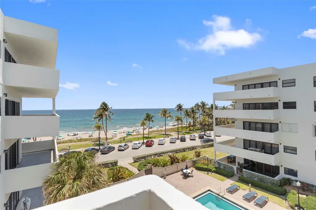 330 SE 20 Avenue Deerfield Beach FL 33441
