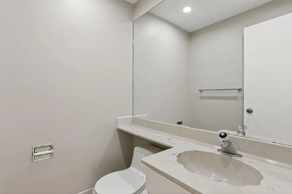 330 SE 20 Avenue Deerfield Beach FL 33441