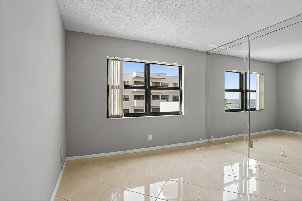 330 SE 20 Avenue Deerfield Beach FL 33441