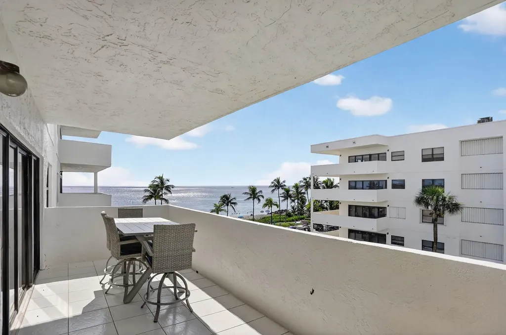 330 SE 20 Avenue Deerfield Beach FL 33441