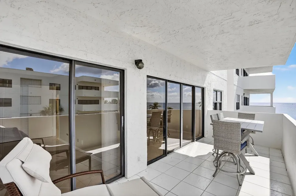 330 SE 20 Avenue Deerfield Beach FL 33441
