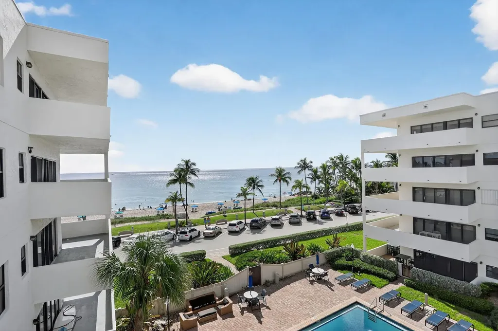 330 SE 20 Avenue Deerfield Beach FL 33441