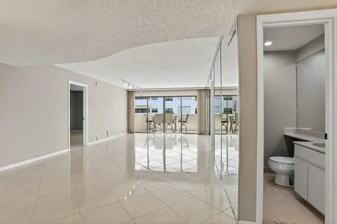 330 SE 20 Avenue Deerfield Beach FL 33441