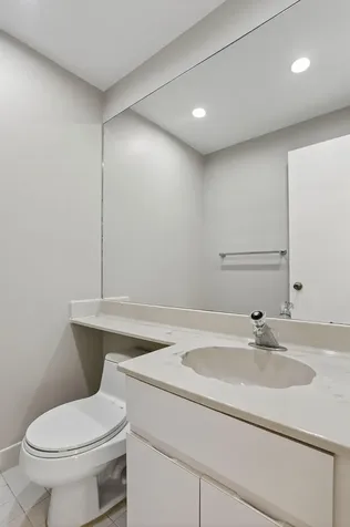 330 SE 20 Avenue Deerfield Beach FL 33441