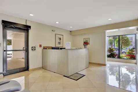 330 SE 20 Avenue Deerfield Beach FL 33441