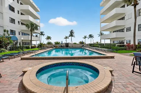 330 SE 20 Avenue Deerfield Beach FL 33441