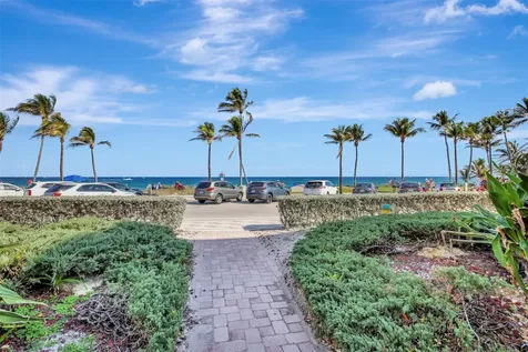 330 SE 20 Avenue Deerfield Beach FL 33441