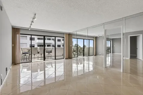330 SE 20 Avenue Deerfield Beach FL 33441