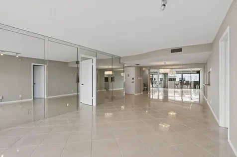 330 SE 20 Avenue Deerfield Beach FL 33441