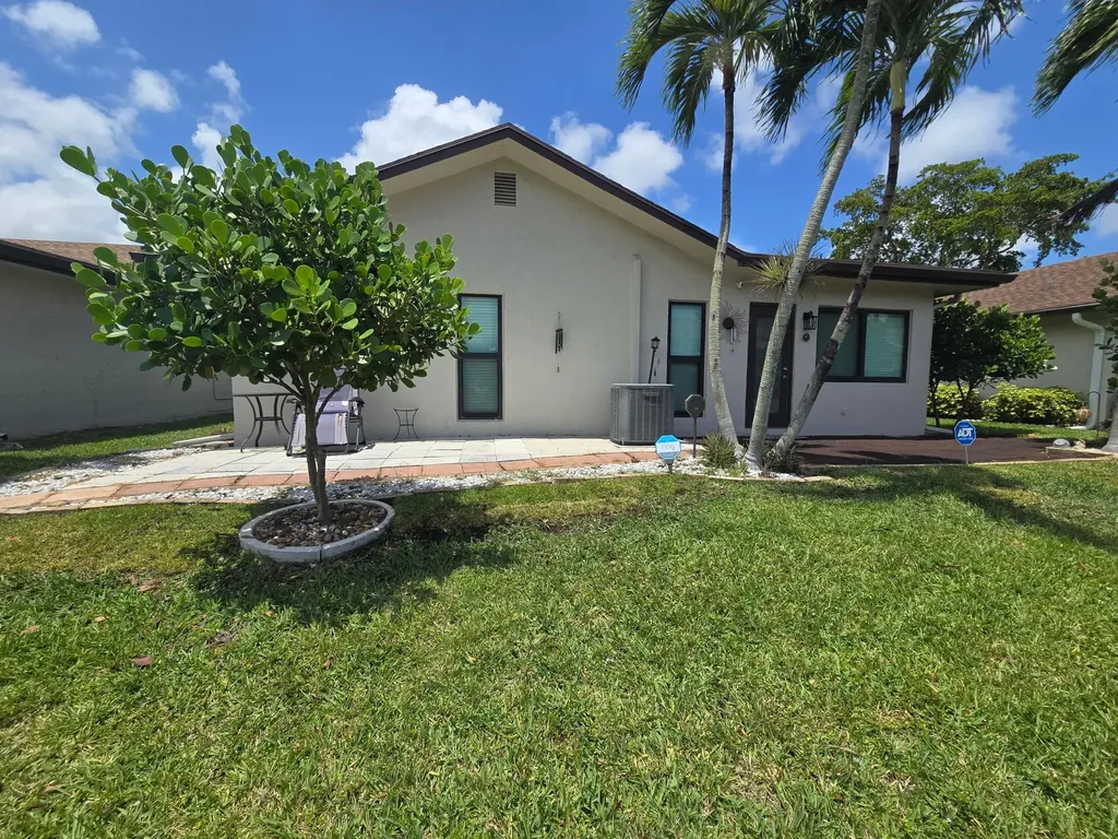 2098 SW 17th Drive Deerfield Beach FL 33442