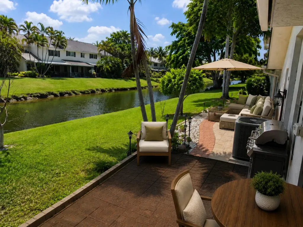 2098 SW 17th Drive Deerfield Beach FL 33442