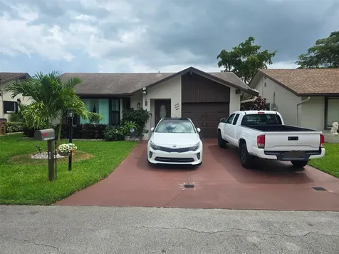 2098 SW 17th Drive Deerfield Beach FL 33442