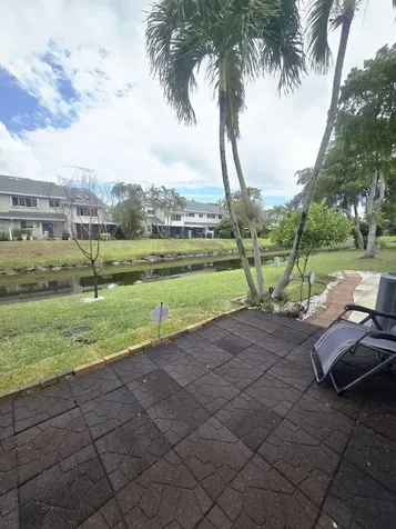 2098 SW 17th Drive Deerfield Beach FL 33442