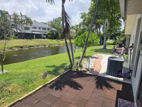 2098 SW 17th Drive Deerfield Beach FL 33442