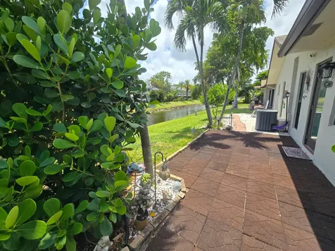 2098 SW 17th Drive Deerfield Beach FL 33442