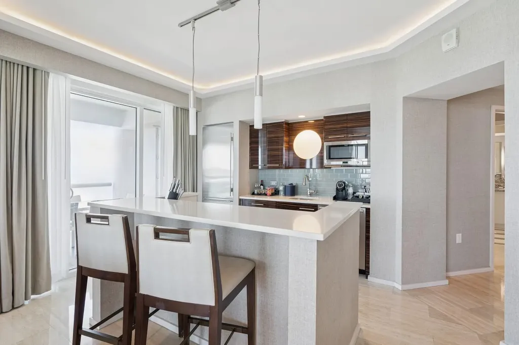 551 N Fort Lauderdale Beach Boulevard Fort Lauderdale FL 33304
