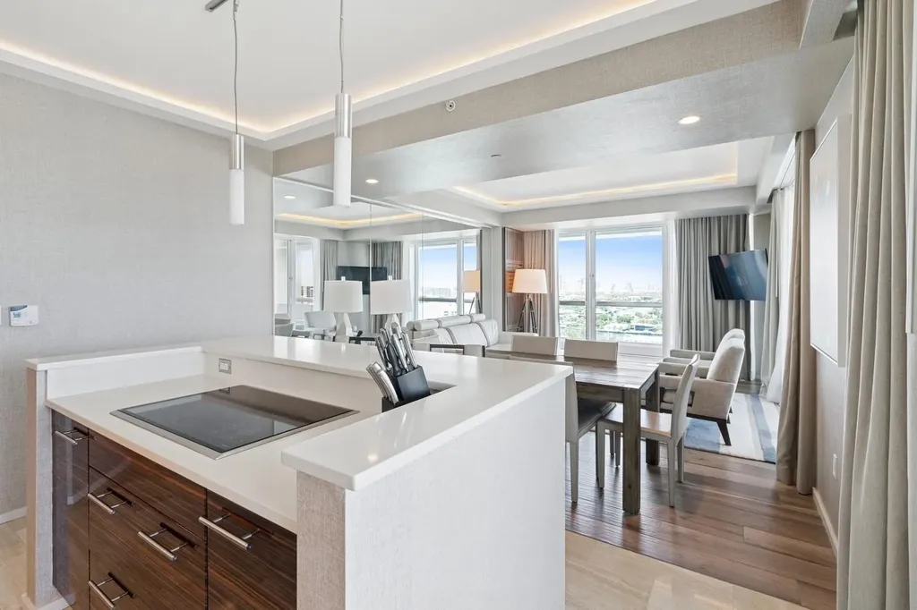 551 N Fort Lauderdale Beach Boulevard Fort Lauderdale FL 33304