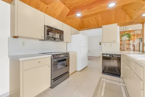 1774 NW 39th Place Oakland Park FL 33309